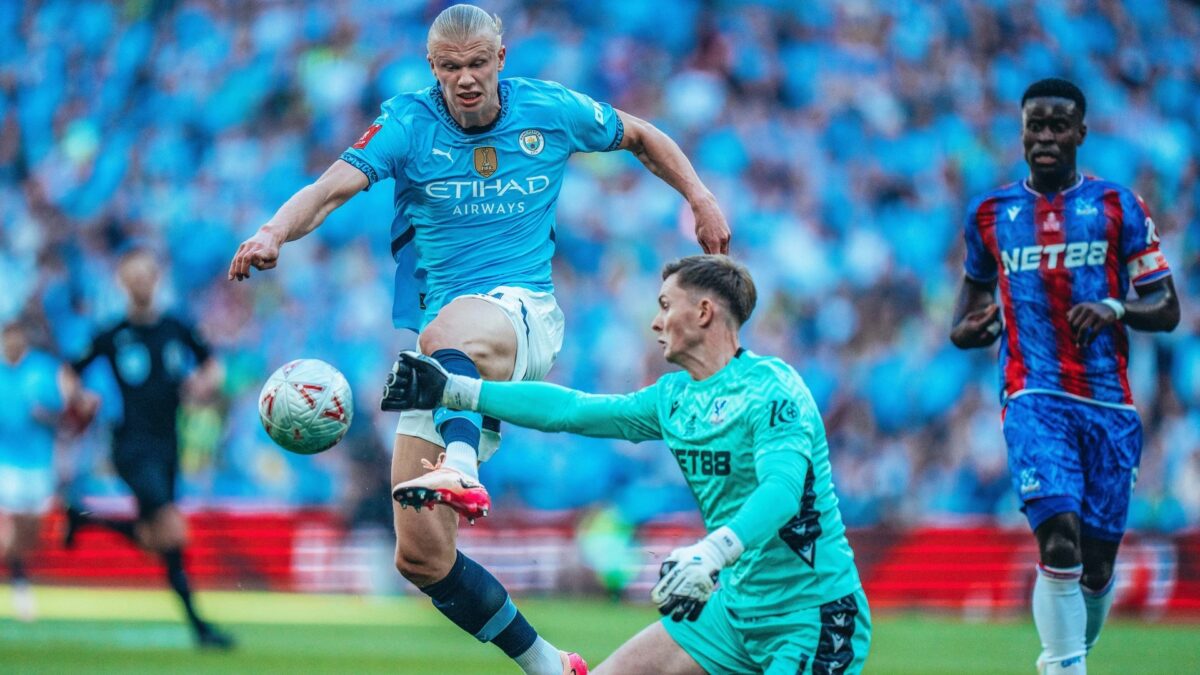 Crystal Palace Ukir Sejarah Tumbangkan Manchester City di Final Piala FA 2025