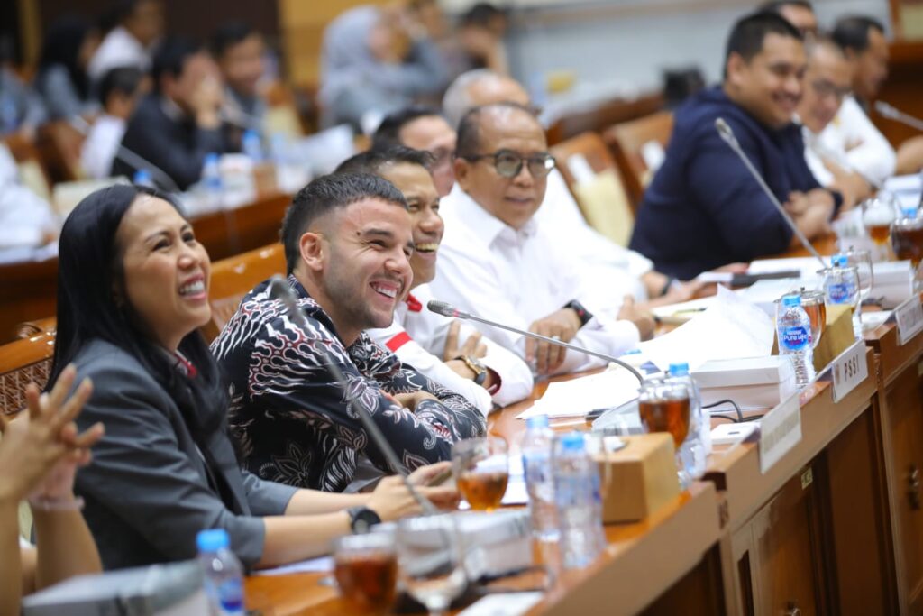 Calvin Verdonk menghadiri RDP dengan DPR RI bersama PSSI dan Kemenpora