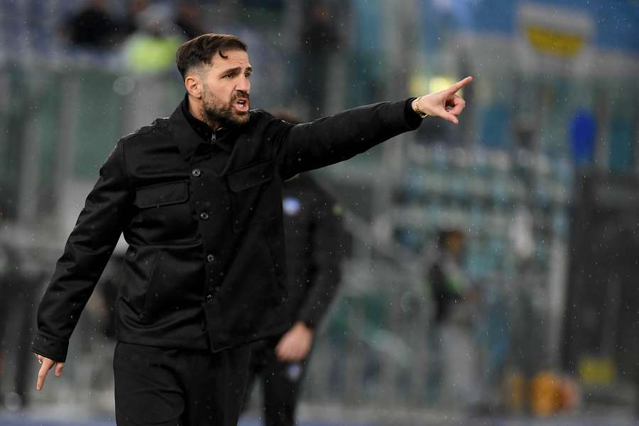 Como Menang Telak atas Lazio, Fabregas Tetap Puji Sarri “Mentor Saya di Chelsea”